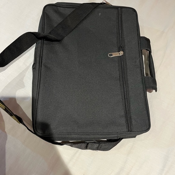 BRAND NEW laptop bag - Picture 7 of 10